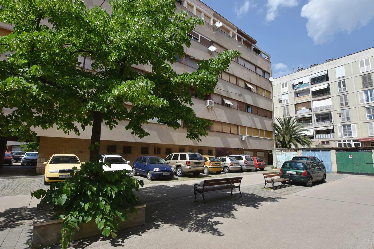 Borna & Roko Apartments Free Parking 扎达尔 外观 照片